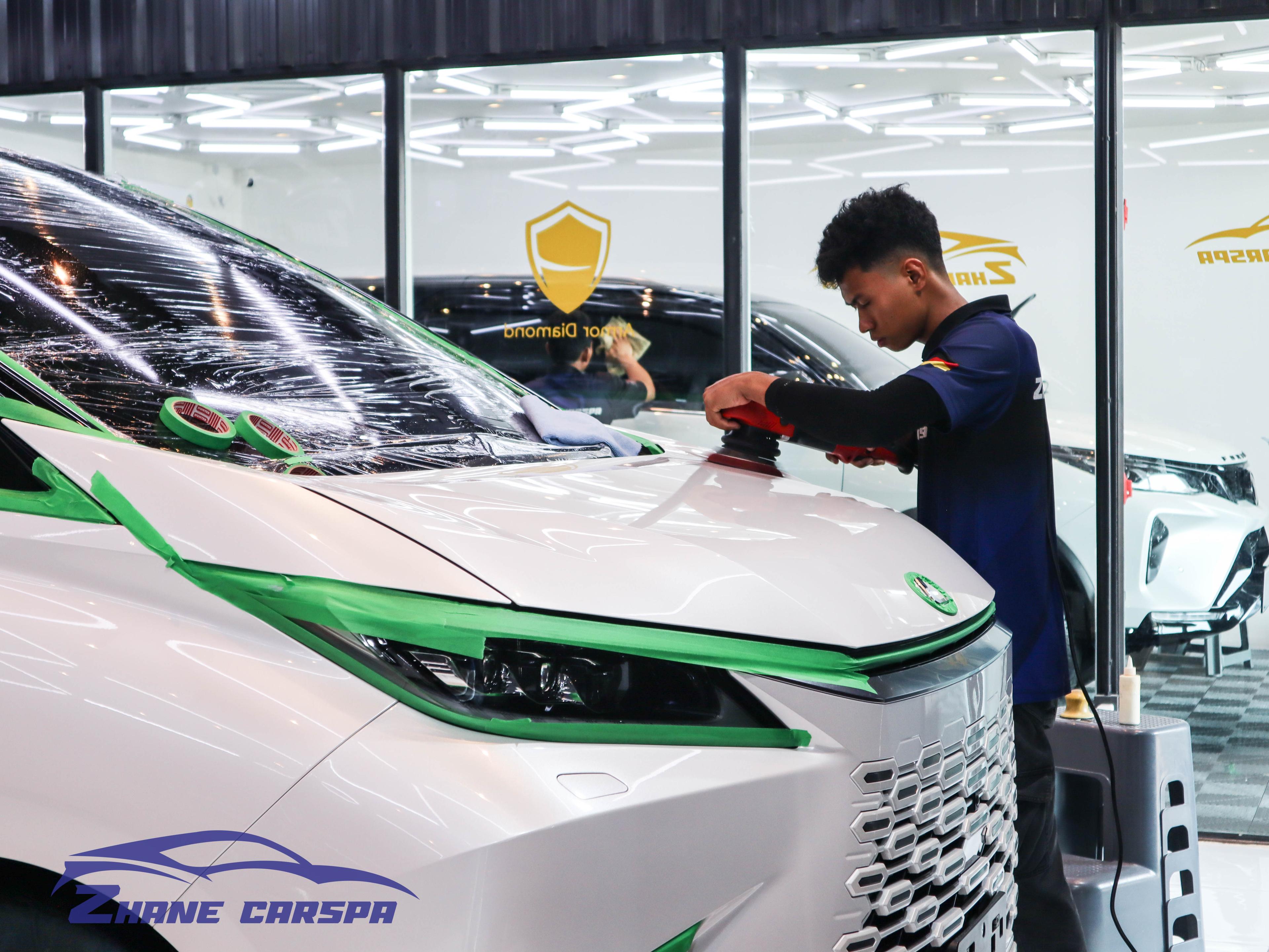 การขัดปรับผิวสีรถยนต์ระดับสูงสุดก่อนเคลือบ